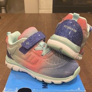 NWT Stride Rite Sneakers 8W